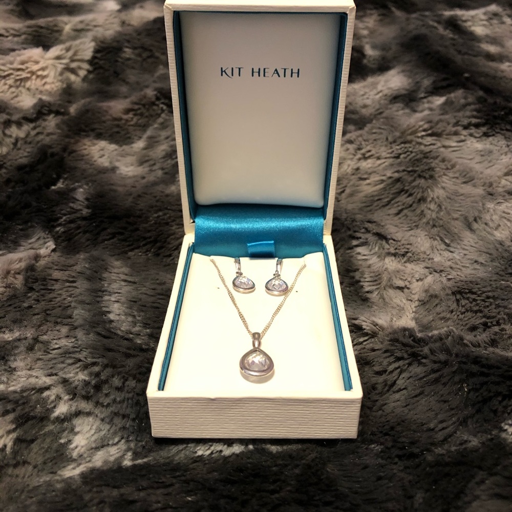Kit Heath earring and necklace set